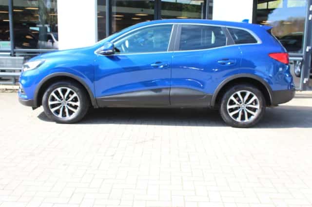 Renault Kadjar (2021) thumbnail 2