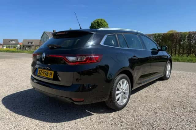 Renault Mégane (2017) thumbnail 3