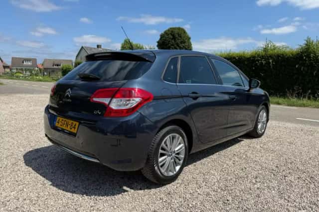 Citroën C4 (2013) thumbnail 3