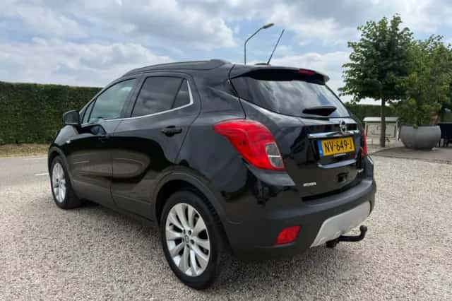 Opel Mokka (2016) thumbnail 2