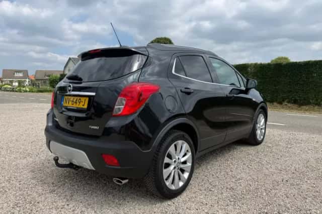 Opel Mokka (2016) thumbnail 3