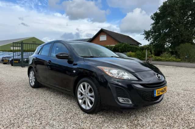 Mazda 3 (2011) thumbnail 4