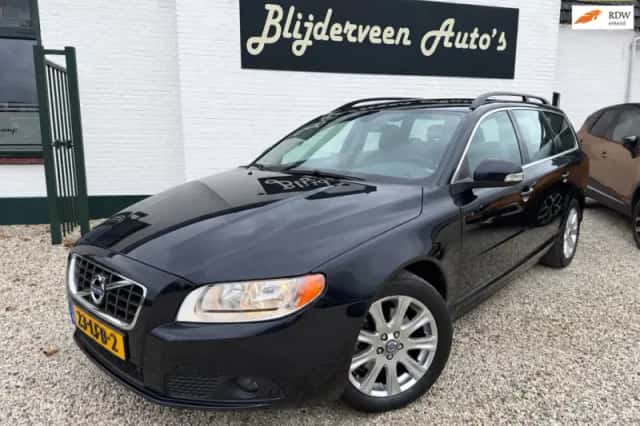 Volvo V70 (2010) thumbnail 1