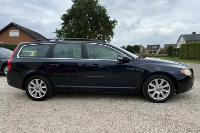 Volvo V70 (2010) thumbnail 5