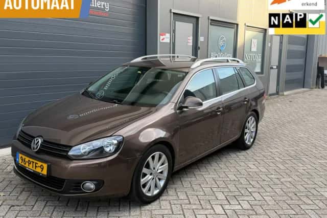 Volkswagen Golf (2011) thumbnail 1