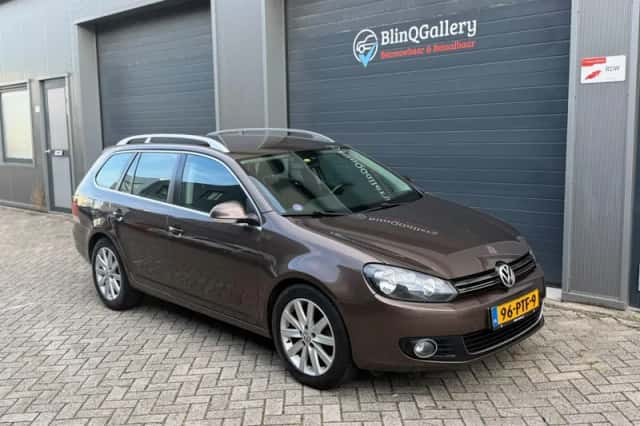Volkswagen Golf (2011) thumbnail 4