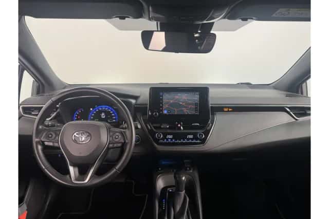 Toyota Corolla (2022) thumbnail 2