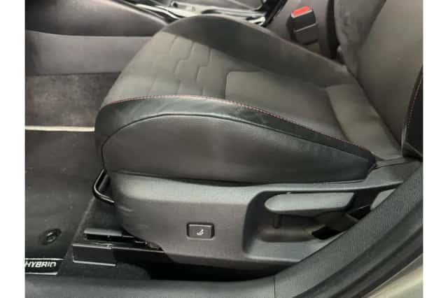 Toyota Corolla (2022) thumbnail 6