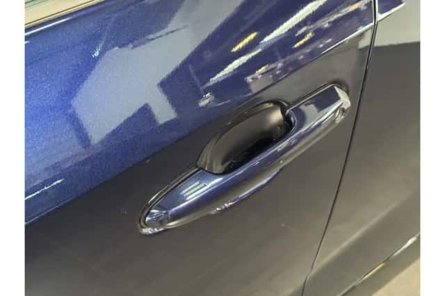 Toyota RAV4 (2024) thumbnail 5