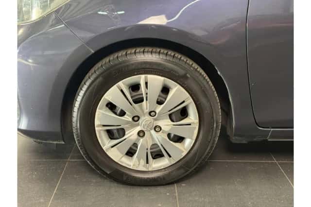 Toyota Yaris (2013) thumbnail 4