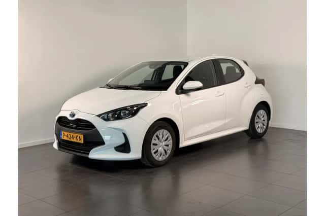 Toyota Yaris (2022) thumbnail 1