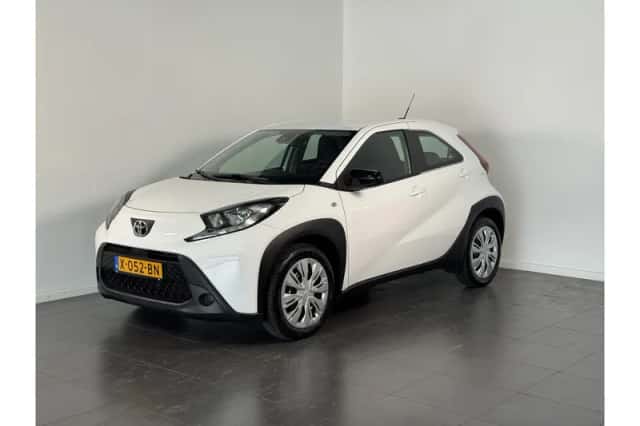 Toyota Aygo X (2023) thumbnail 1