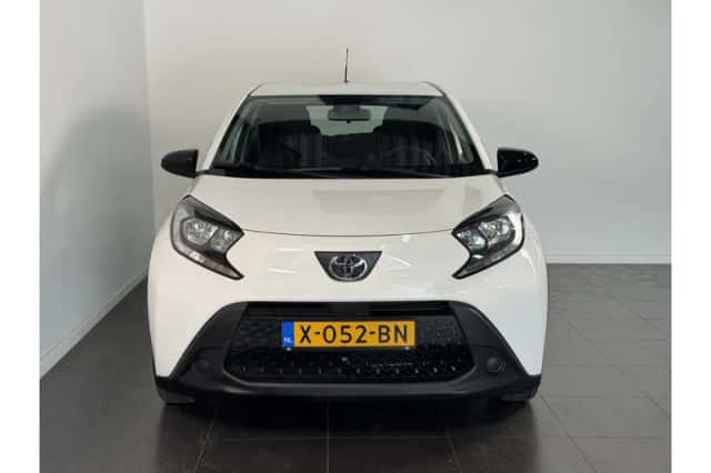 Toyota Aygo X (2023) thumbnail 2