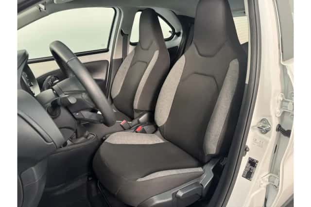 Toyota Aygo X (2023) thumbnail 5
