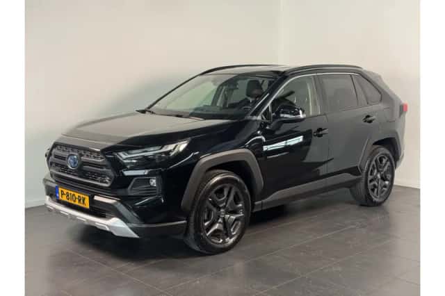 Toyota RAV4 (2022) thumbnail 1