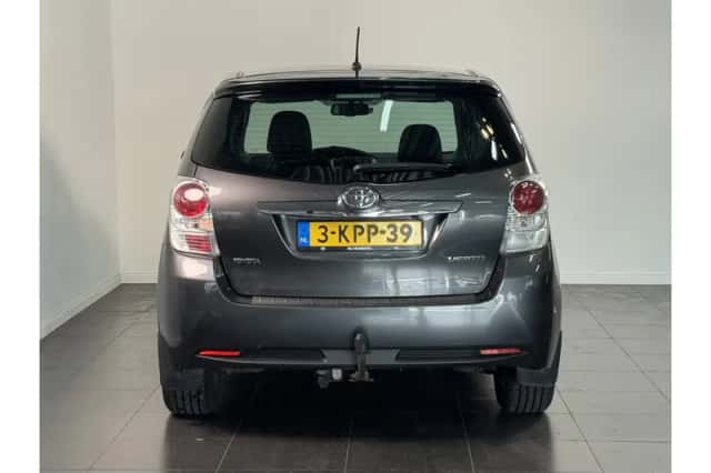Toyota Verso (2013) thumbnail 5