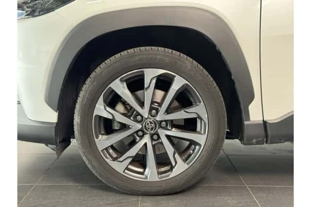 Toyota Corolla Cross (2022) thumbnail 4