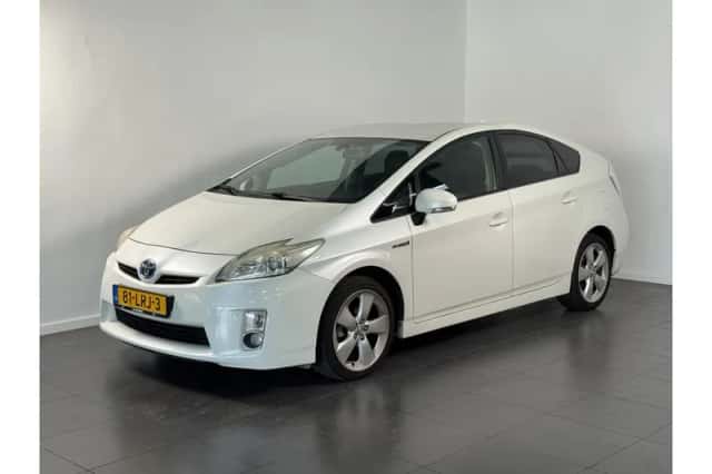 Toyota Prius (2010) thumbnail 1