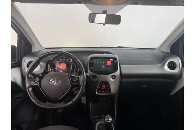 Toyota Aygo (2020) thumbnail 2