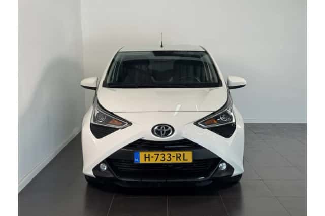 Toyota Aygo (2020) thumbnail 3