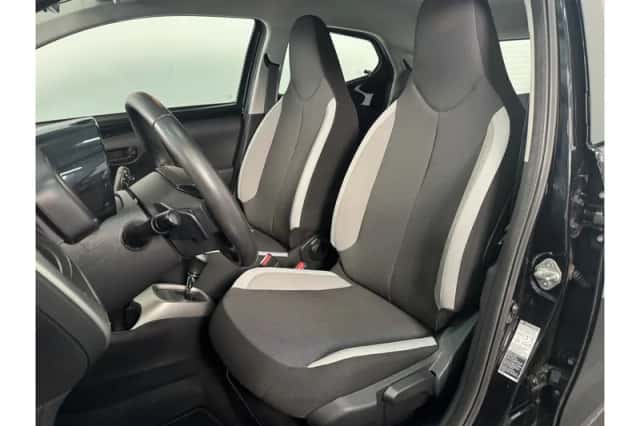 Toyota Aygo (2015) thumbnail 6