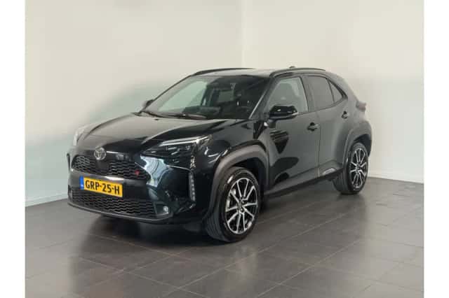 Toyota Yaris Cross (2024) thumbnail 1