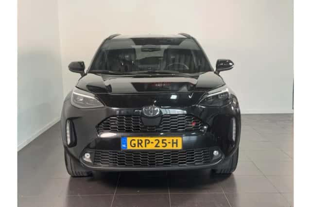Toyota Yaris Cross (2024) thumbnail 3