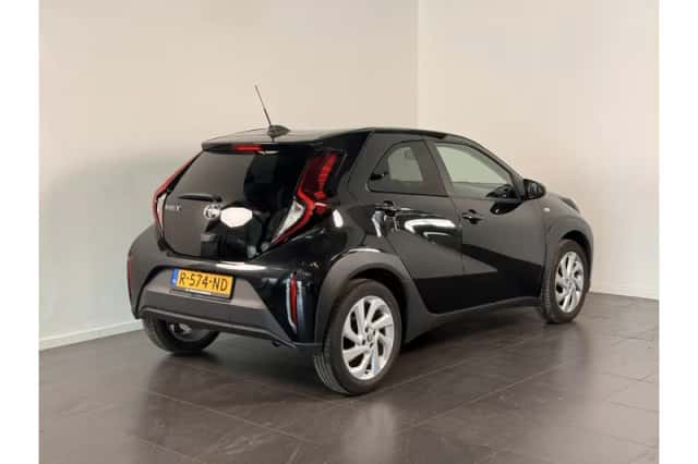 Toyota Aygo X (2022) thumbnail 3