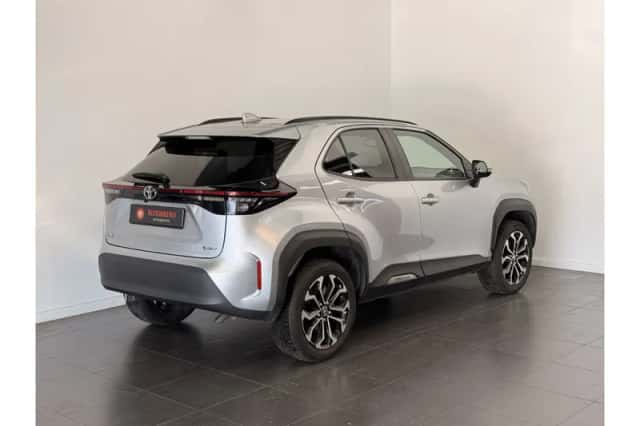 Toyota Yaris Cross (2025) thumbnail 3