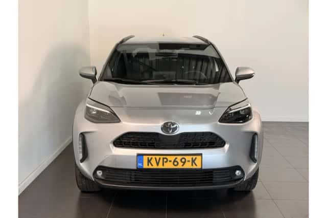 Toyota Yaris Cross (2025) thumbnail 4