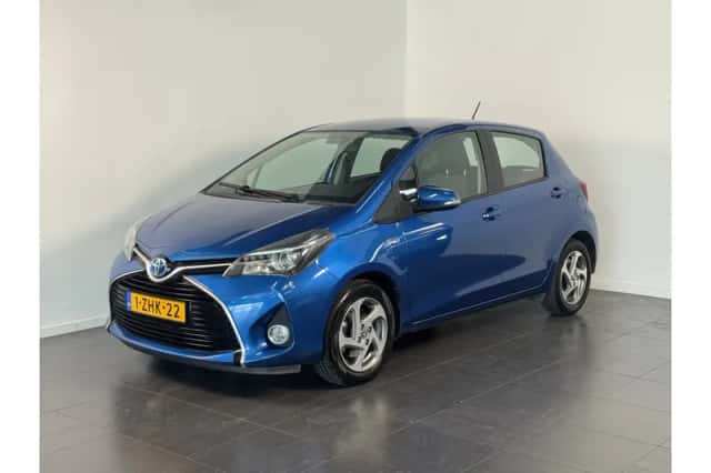 Toyota Yaris (2015) thumbnail 1
