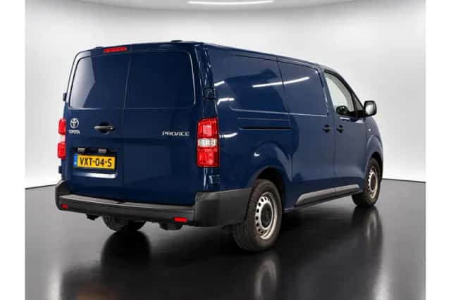 Toyota ProAce Worker (2023) thumbnail 2