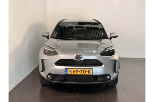 Toyota Yaris Cross (2025) thumbnail 4