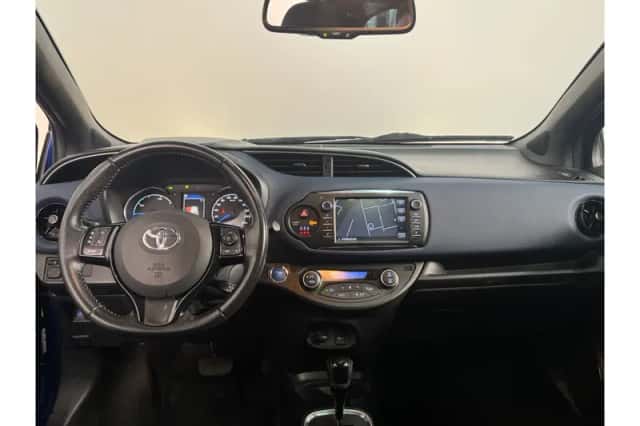 Toyota Yaris (2018) thumbnail 2