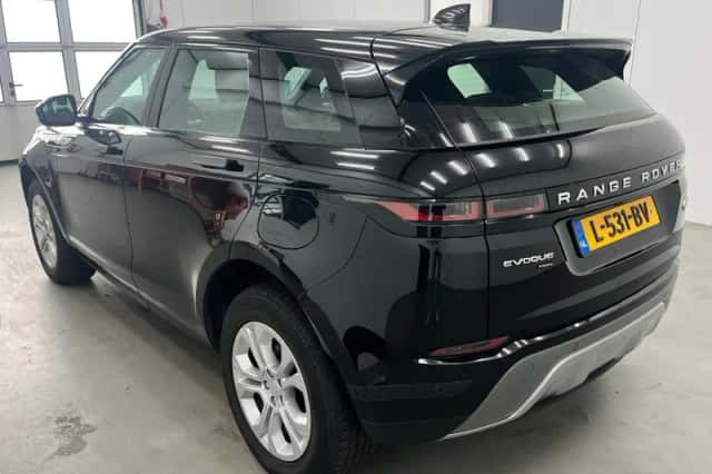 Land Rover Range Rover Evoque (2021) thumbnail 4