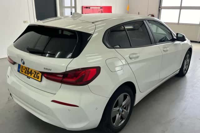 BMW 1-Serie (2021) thumbnail 3
