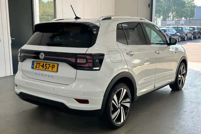 Volkswagen T-Cross (2019) thumbnail 3
