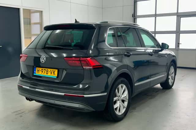 Volkswagen Tiguan (2020) thumbnail 3