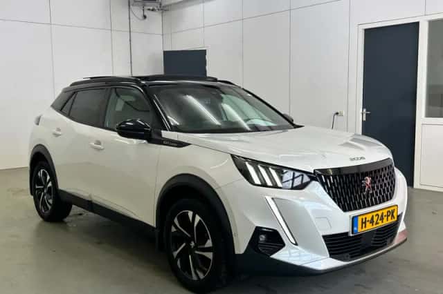 Peugeot 2008 (2020) thumbnail 2