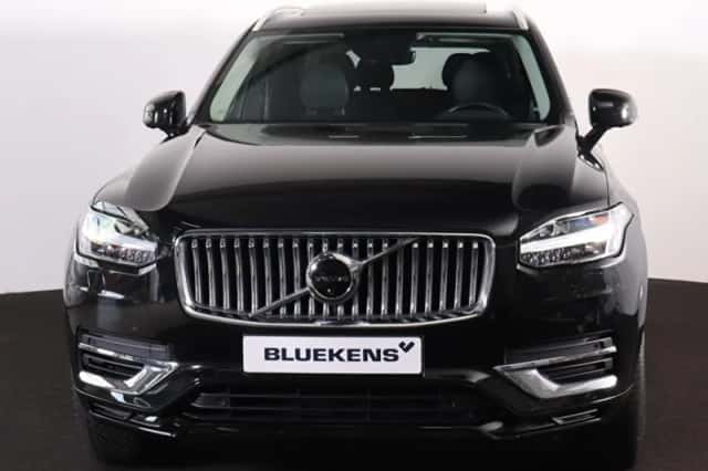 Volvo XC90 (2021) thumbnail 2