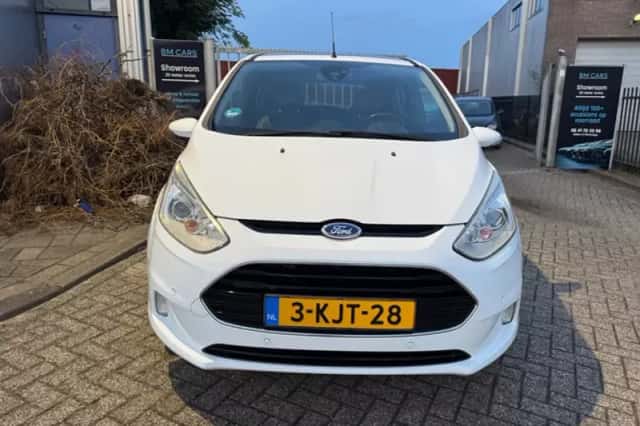 Ford B-Max (2013) thumbnail 3