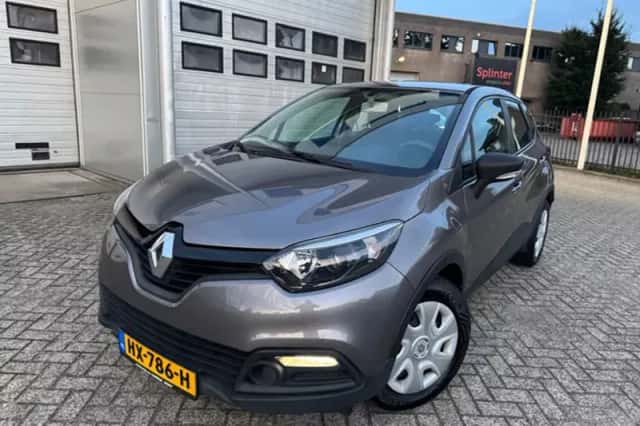 Renault Captur (2014) thumbnail 4