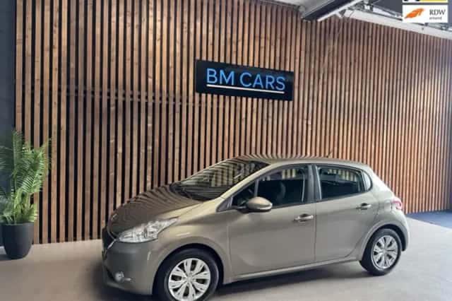 Peugeot 208 (2013) thumbnail 1