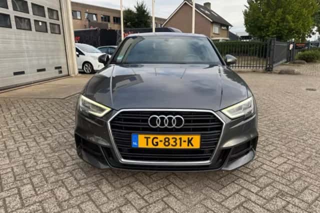 Audi A3 (2018) thumbnail 6