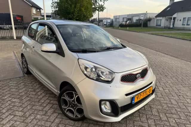 Kia Picanto (2012) thumbnail 2