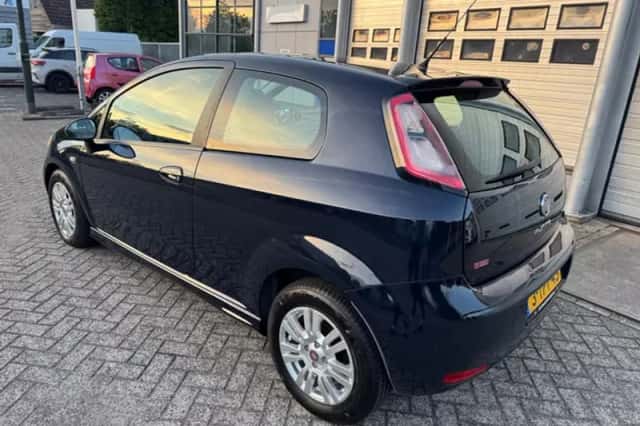 Fiat Punto (2014) thumbnail 3
