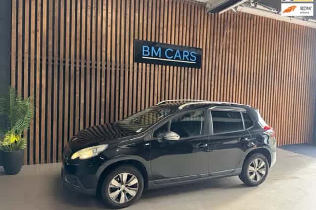Peugeot 2008 (2015) thumbnail 1
