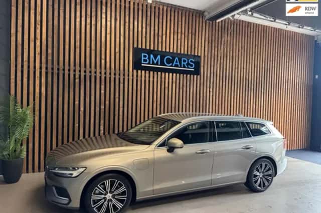 Volvo V60 (2020) thumbnail 1