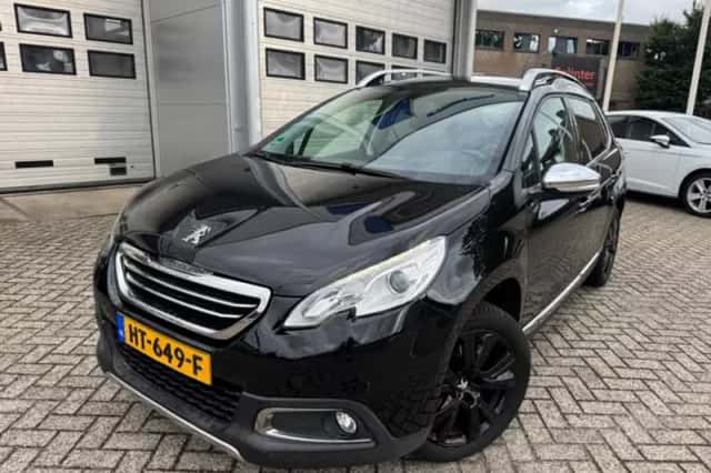 Peugeot 2008 (2016) thumbnail 4