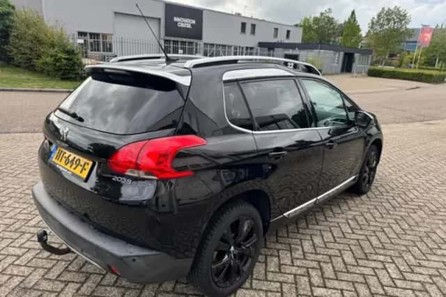 Peugeot 2008 (2016) thumbnail 5
